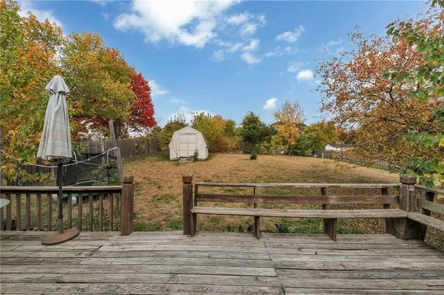 $305,000 | 6807 T Gabbert Drive, Pleasant Valley, MO 64068