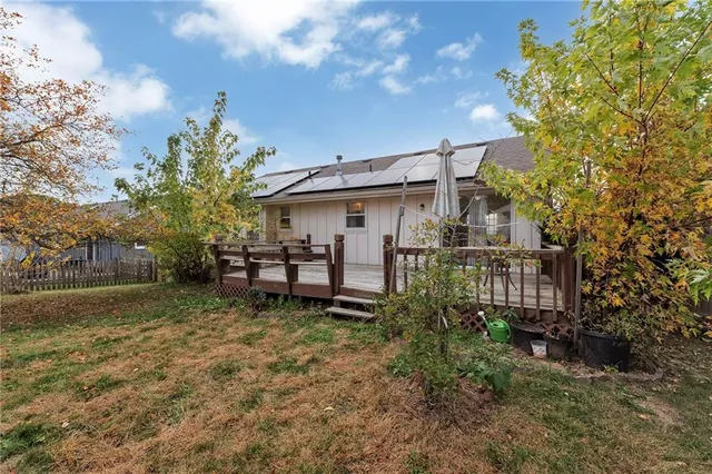 $305,000 | 6807 T Gabbert Drive, Pleasant Valley, MO 64068