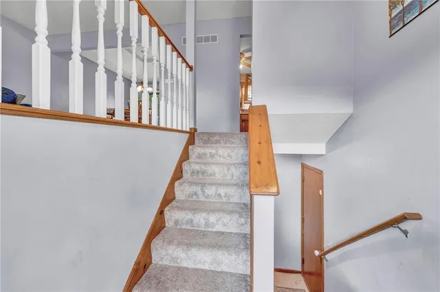 $305,000 | 6807 T Gabbert Drive, Pleasant Valley, MO 64068