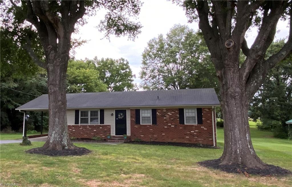 109 Sunset Drive King, NC 27021 - Photo 23 of 36