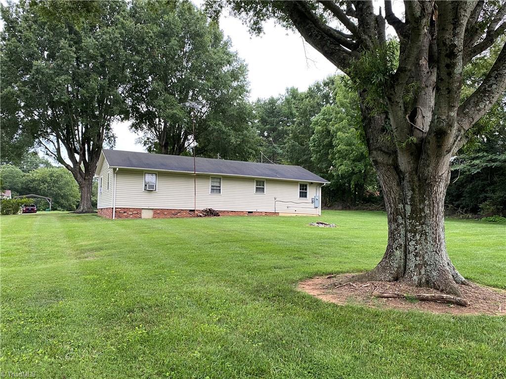 109 Sunset Drive King, NC 27021 - Photo 30 of 36