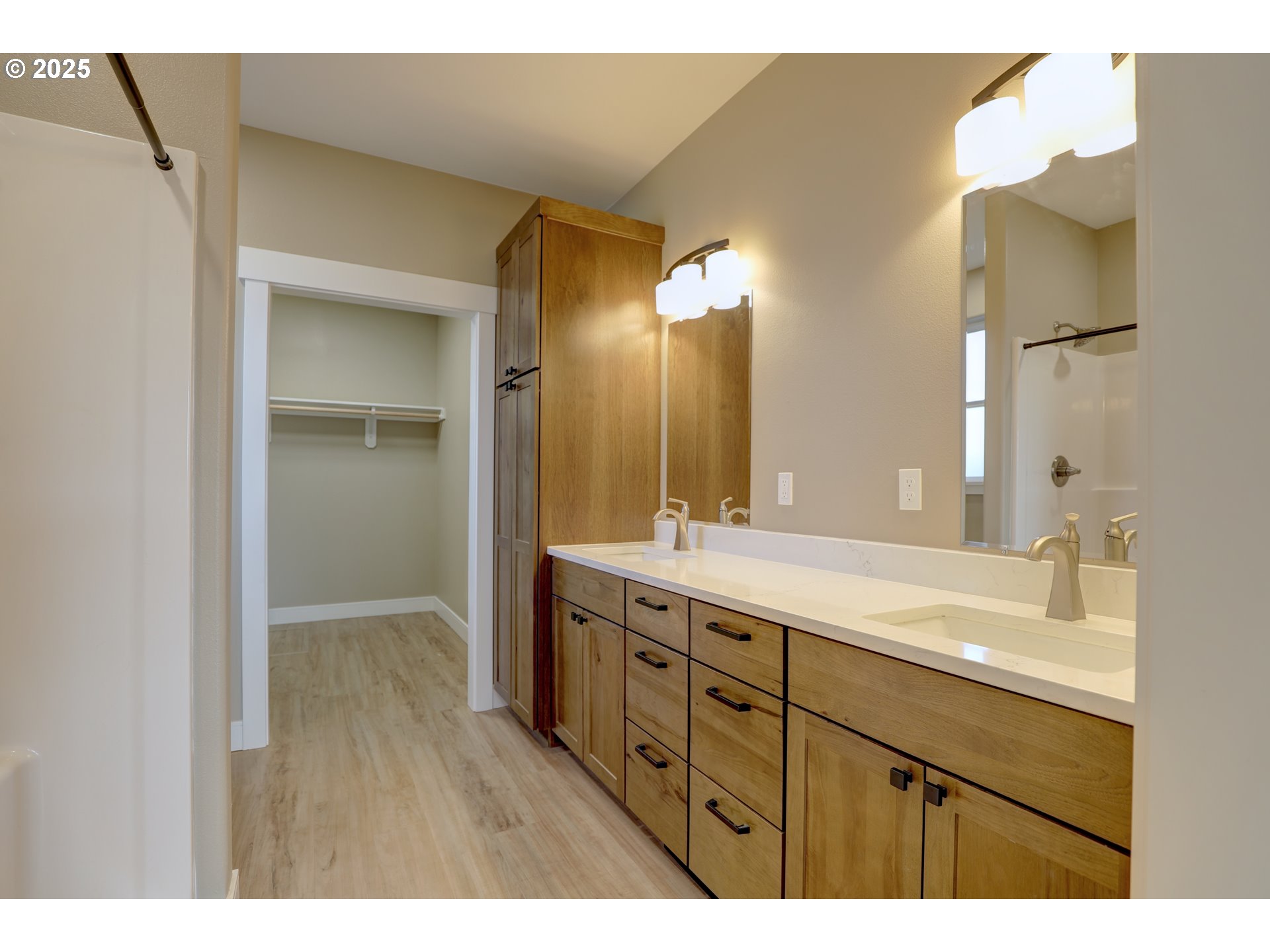210 Johnston Street Dufur, OR 97021 - Photo 12 of 24 Gallery Image 12