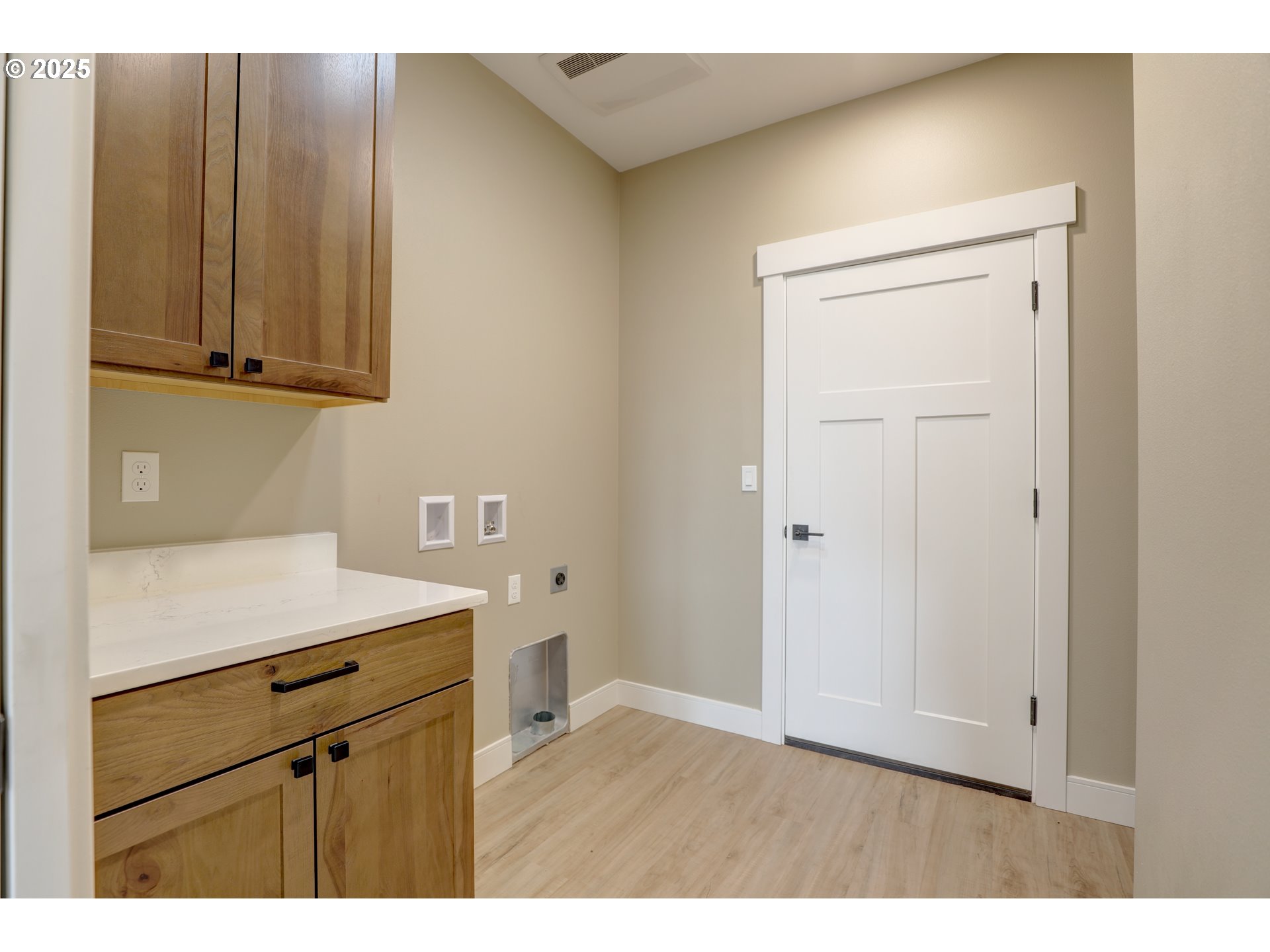 210 Johnston Street Dufur, OR 97021 - Photo 20 of 24 Gallery Image 20