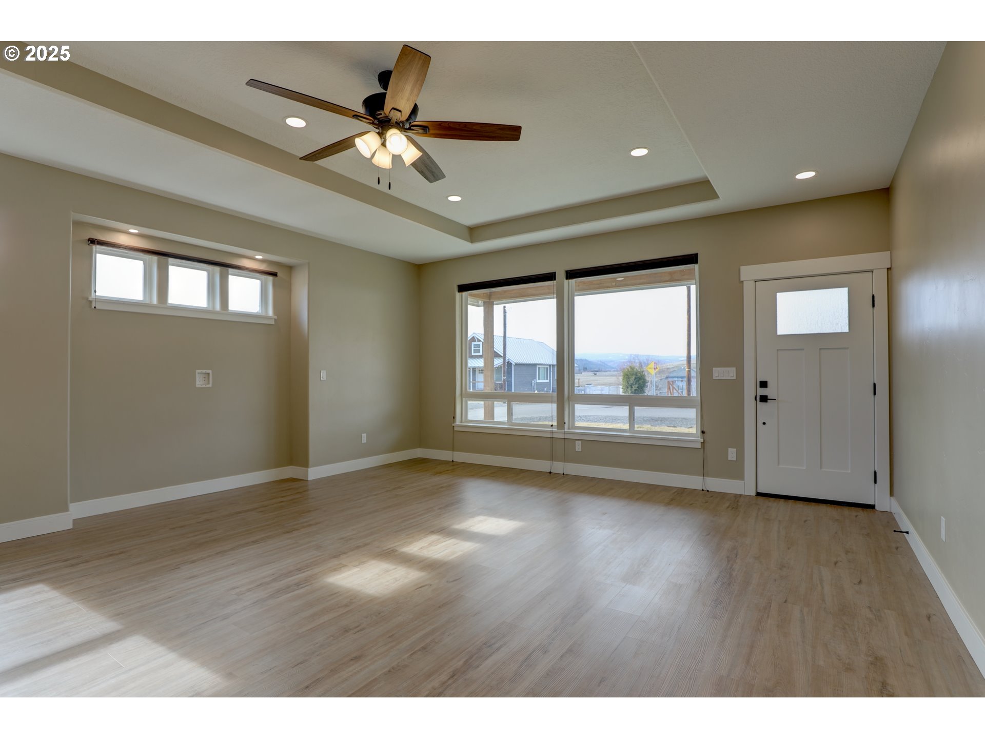 210 Johnston Street Dufur, OR 97021 - Photo 7 of 24 Gallery Image 7