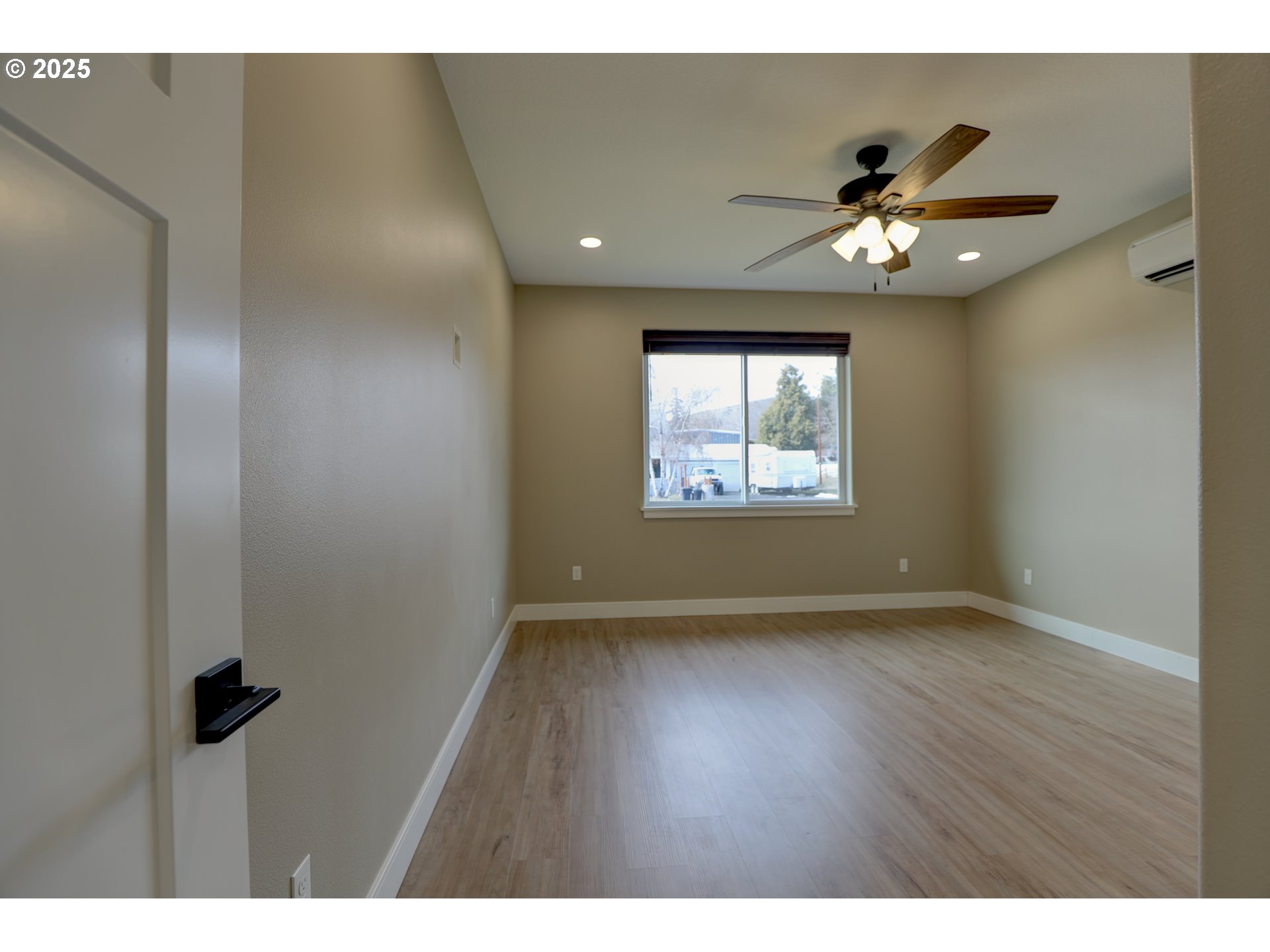 210 Johnston Street Dufur, OR 97021 - Photo 9 of 24 Gallery Image 9