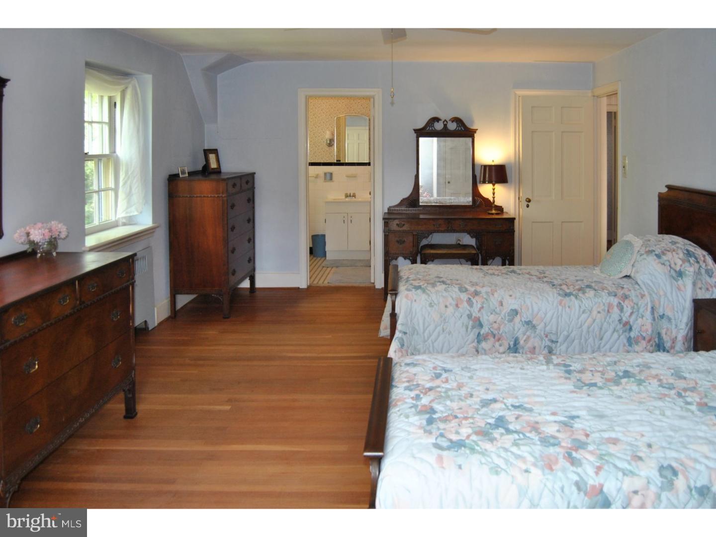 310 Evergreen Road Jenkintown, PA 19046 - Photo 11 of 24 Master Bedroom