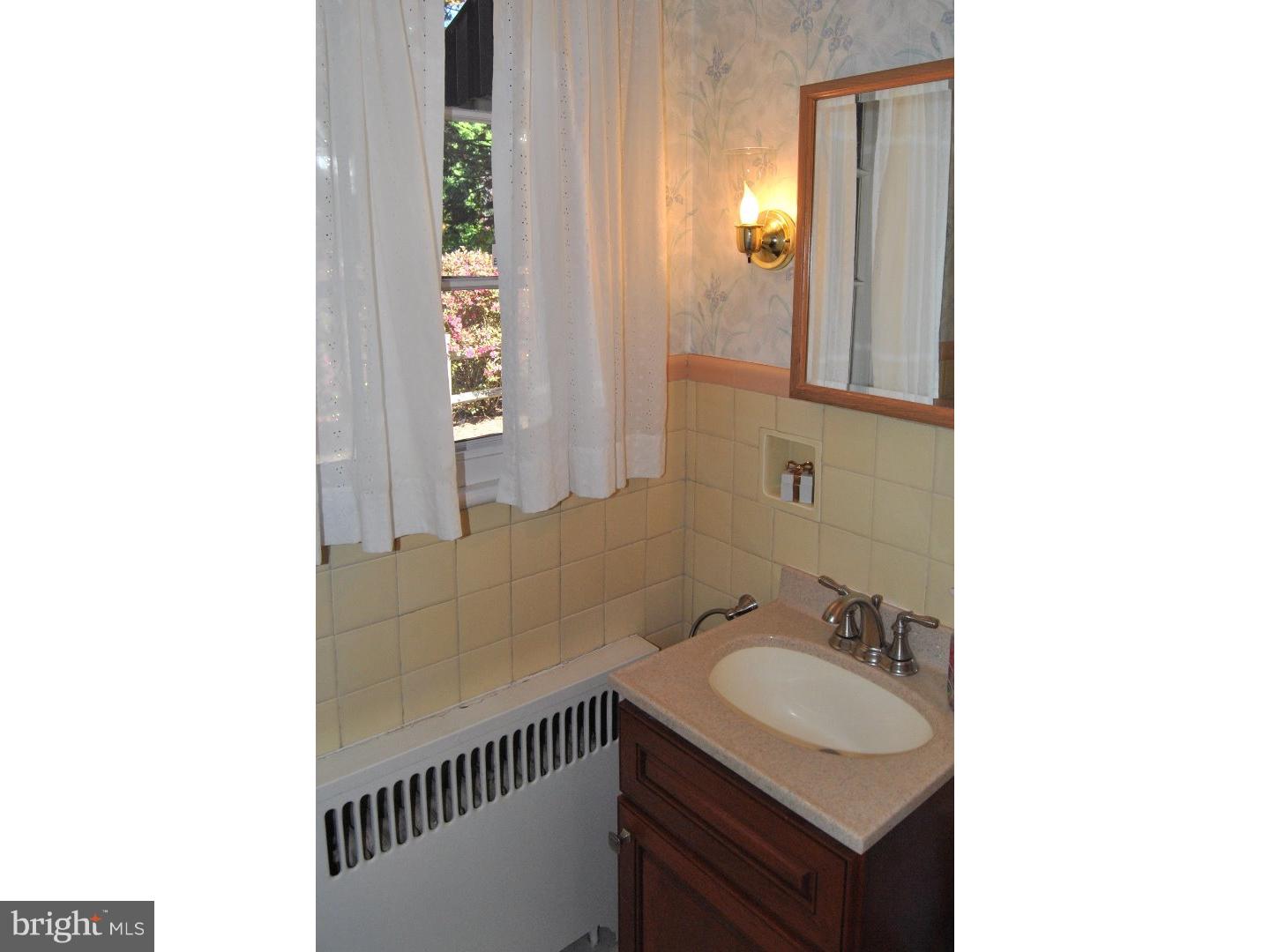 310 Evergreen Road Jenkintown, PA 19046 - Photo 18 of 24 Bathroom