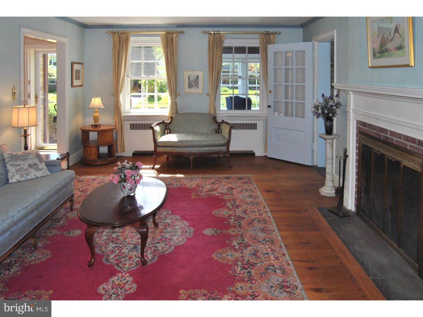 310 Evergreen Road Jenkintown, PA 19046 - Photo 4 of 24 Living Room