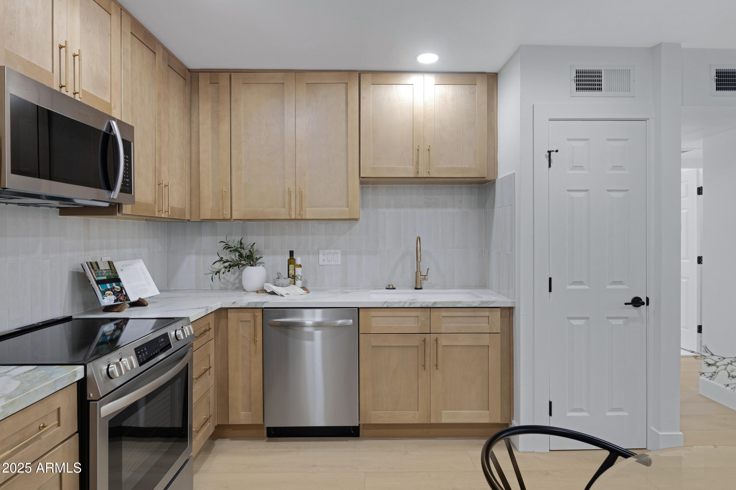 720 South Dobson Road, Unit 27 Mesa, AZ 85202 - Photo 13 of 23 720 S Dobson Rd #27-13