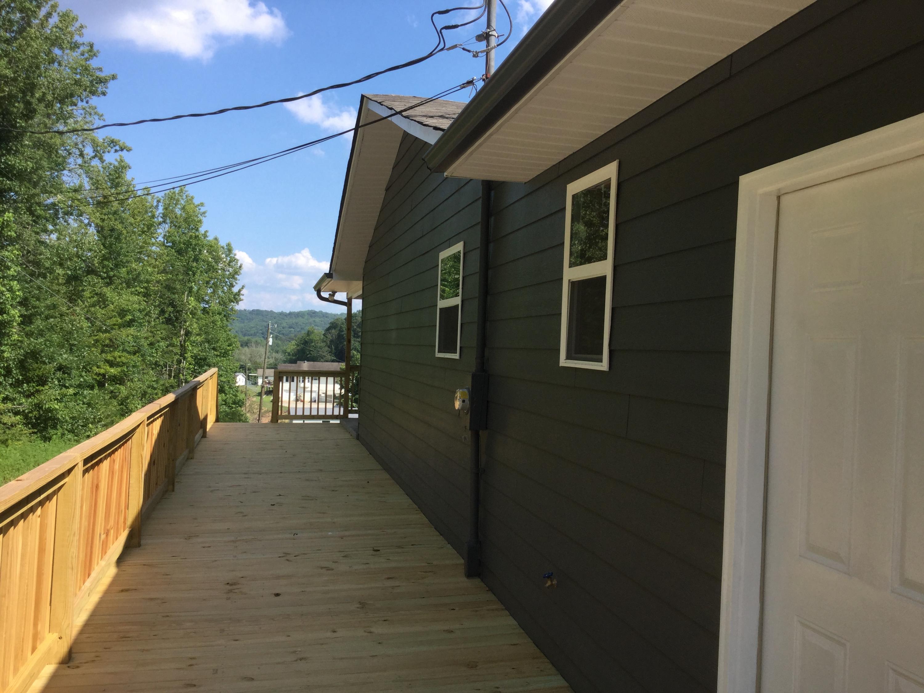821 Pine Ridge Road Clinton, TN 37716 - Photo 22 of 28 IMG_6056