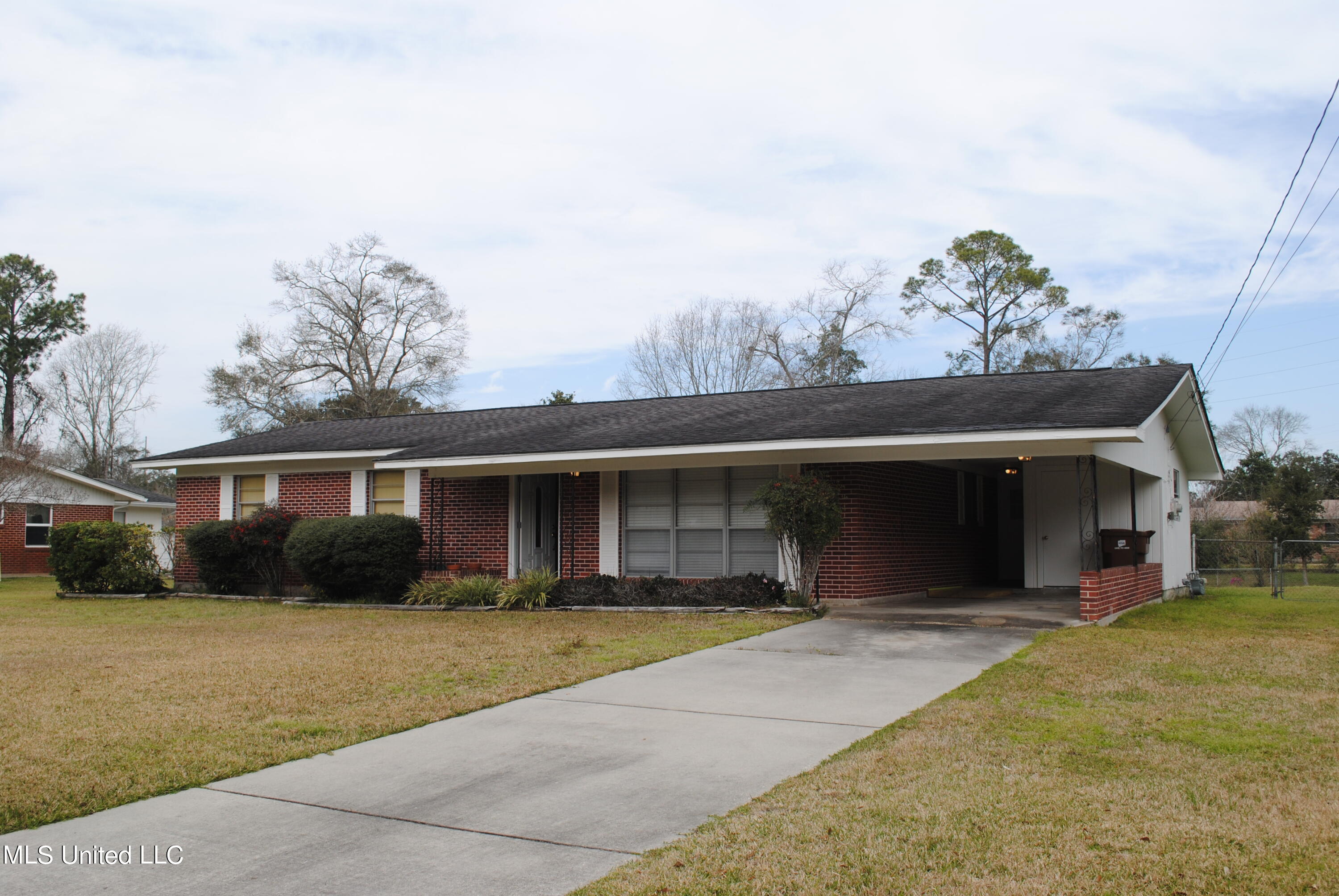 2478 Carter Road Biloxi, MS 39531 - Photo 27 of 27 front