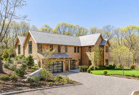 $4,995,000 | 21 Ocean Parkway, East Hampton, NY 11937