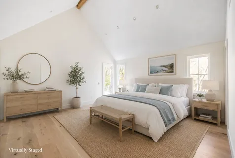$4,995,000 | 21 Ocean Parkway, East Hampton, NY 11937