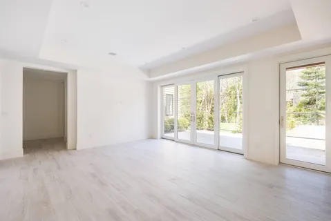 $4,995,000 | 21 Ocean Parkway, East Hampton, NY 11937
