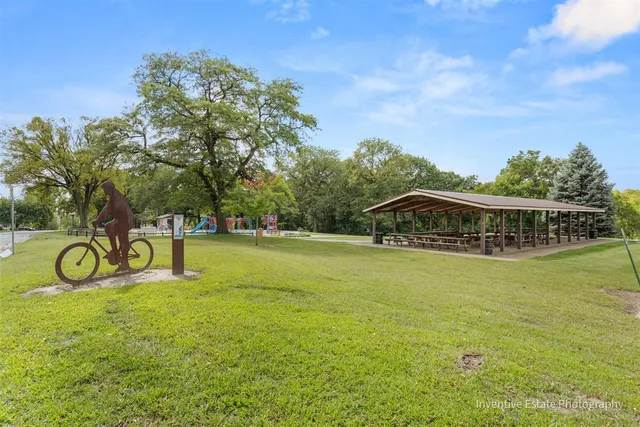 $274,900 | 602 Wheeler Avenue, Joliet, IL 60436