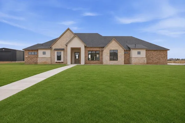 $724,000 | 309 Maple Street, New Home, TX 79381