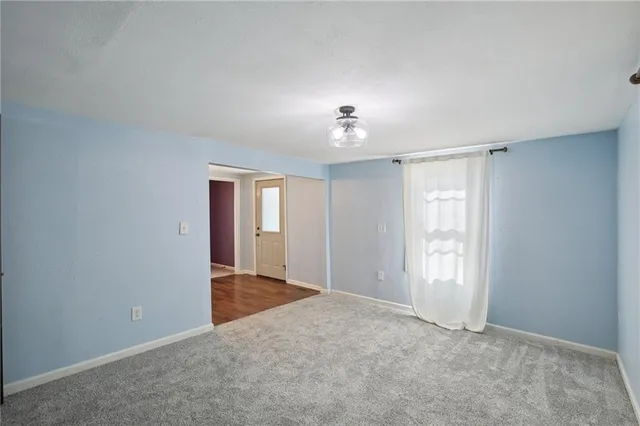 $188,950 | 823 South Tremont Avenue, Ottawa, KS 66067