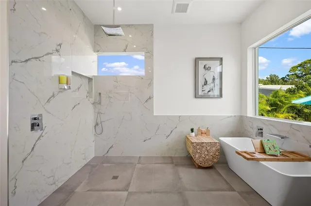 $7,000 | 2365 Waldemere Street, Sarasota, FL 34239