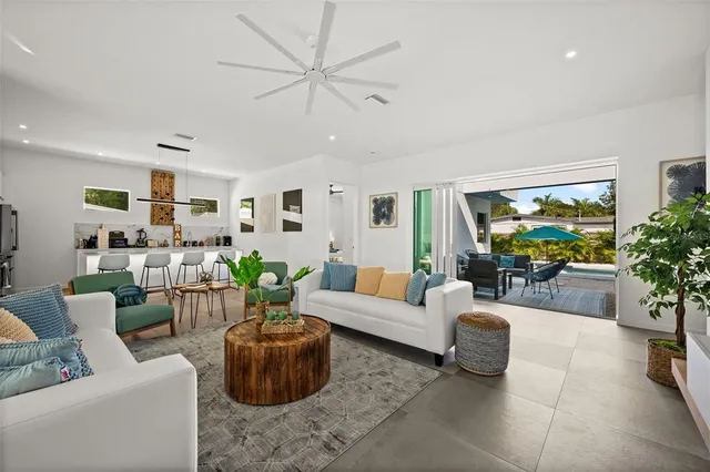 $7,000 | 2365 Waldemere Street, Sarasota, FL 34239