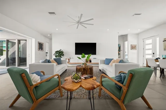 $7,000 | 2365 Waldemere Street, Sarasota, FL 34239