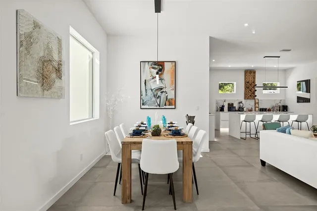 $7,000 | 2365 Waldemere Street, Sarasota, FL 34239