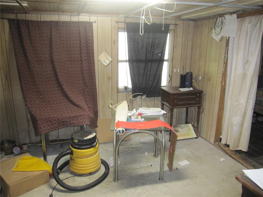 37736 Phelps Road Zephyrhills, FL 33541 - Photo 12 of 30 Gallery Image 12