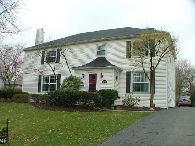 2746 Sherwood Road Columbus, OH 43209 - Photo 1 of 9