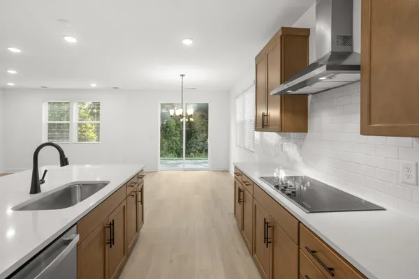 $459,990 | 2405 Hartman Cove, Columbia, TN 38401