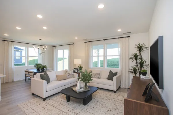 $459,990 | 2405 Hartman Cove, Columbia, TN 38401