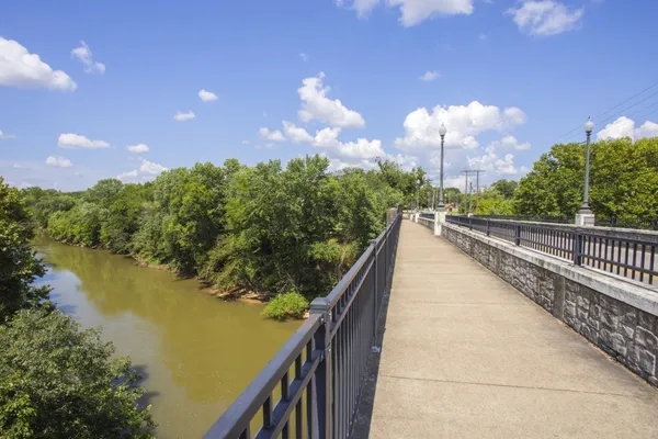 $459,990 | 2405 Hartman Cove, Columbia, TN 38401