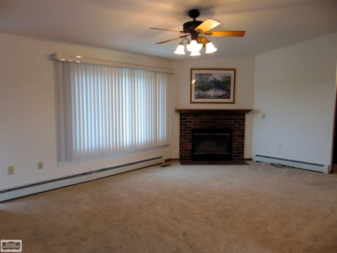 62010 New Haven Road Ray, MI 48096 - Photo 3 of 24 31293202-2.JPG