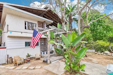 $1,378,400 | 2539 Galveston Street, San Diego, CA 92110
