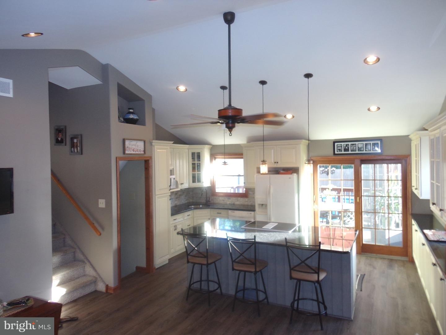 626 Exton Road Hatboro, PA 19040 - Photo 2 of 24
