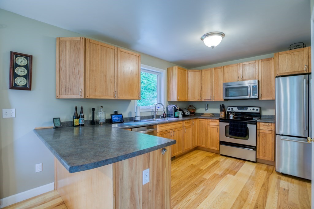 112 Goss Hill Road Huntington, MA 01050 - Photo 8 of 36