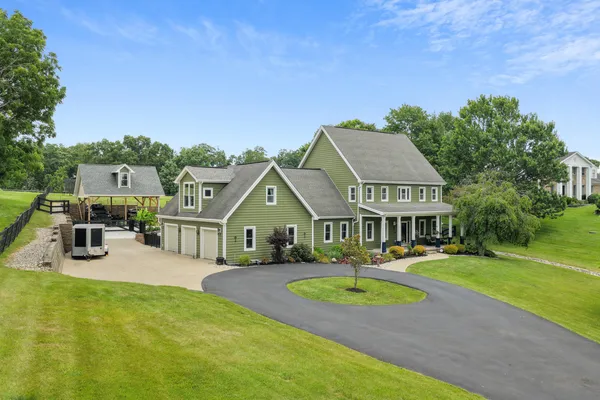 $998,800 | 568 Lassing Way, Walton, KY 41094