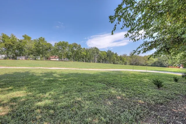 $1,800 | 105 Kingwood Avenue, Shelbyville, TN 37160