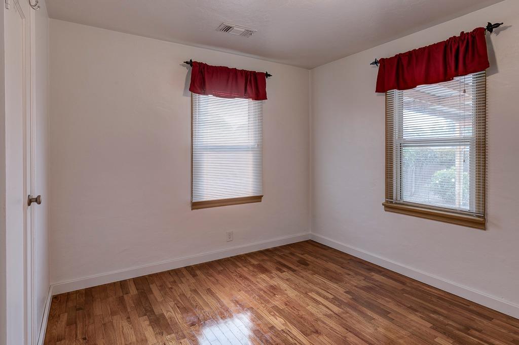 1939 Roberts Road Medford, OR 97504 - Photo 12 of 27 Additional Photo