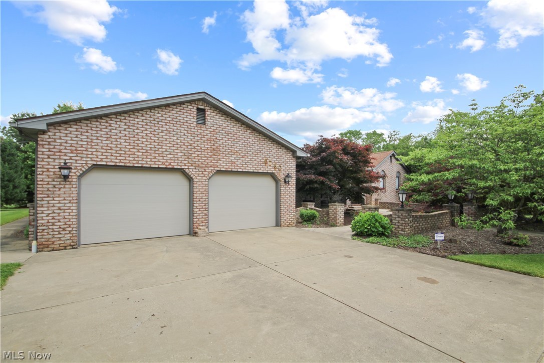 6780 Leffingwell Road Canfield, OH 44406 - Photo 1 of 35 Gallery Image 1