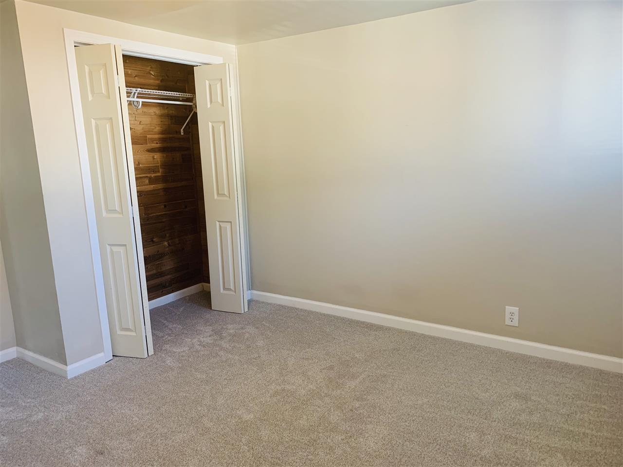 4024 Risedorph Street Burton, MI 48509 - Photo 19 of 29 50010521-18.JPG