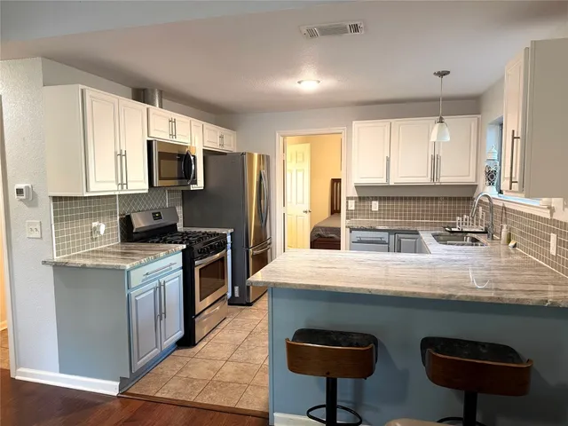 $1,750 | 3616 Munson Street, Austin, TX 78721