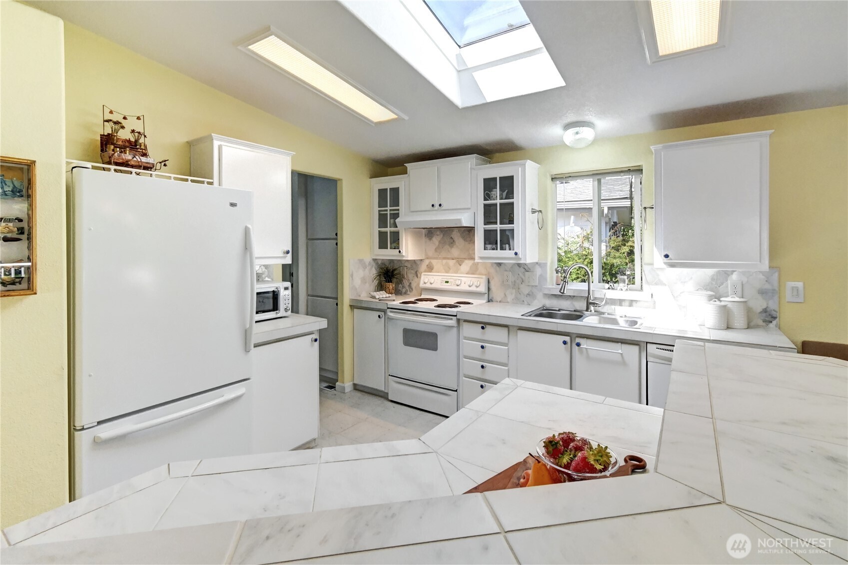 23825 15th Avenue Southeast, Unit 22 Bothell, WA 98021 - Photo 9 of 32