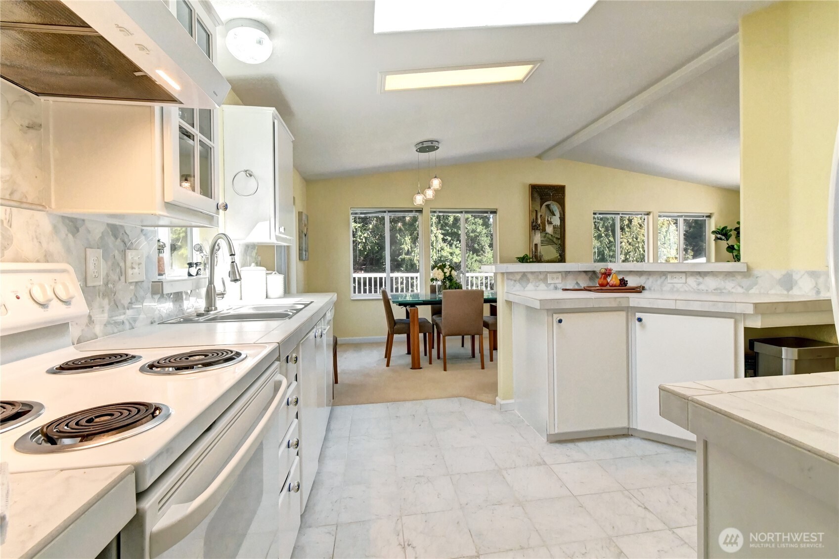 23825 15th Avenue Southeast, Unit 22 Bothell, WA 98021 - Photo 10 of 32