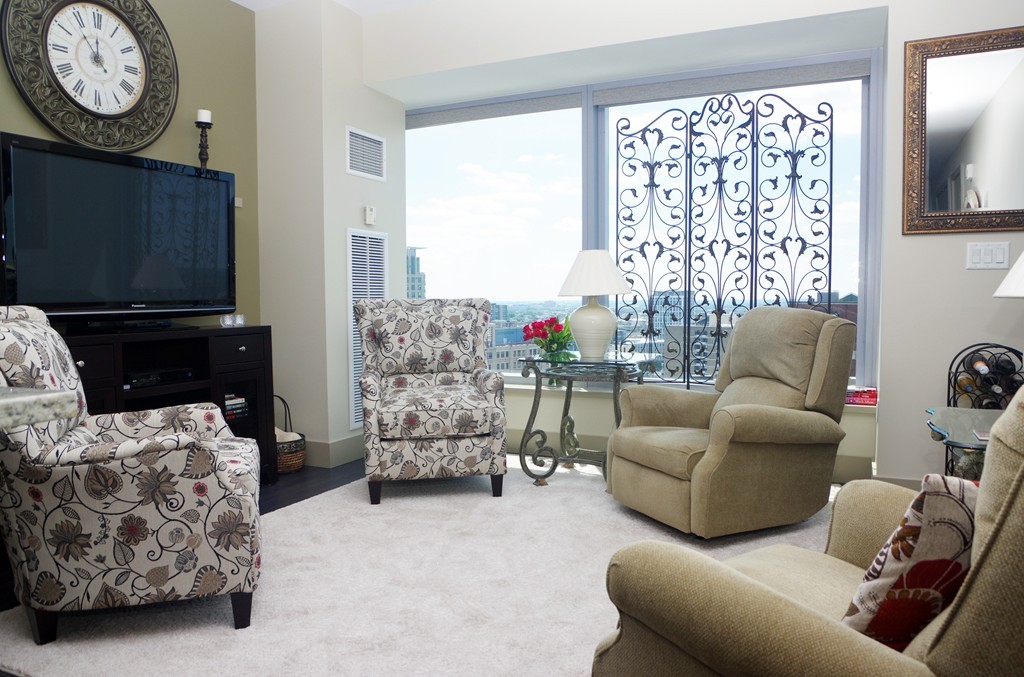 110 Stuart Street, Unit 18J Boston, MA 02116 - Photo 2 of 19