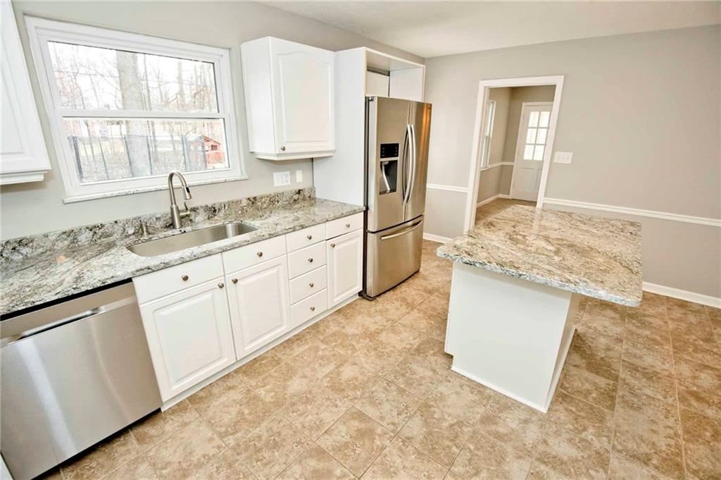 6259 Graham Road Indianapolis, IN 46220 - Photo 10 of 44