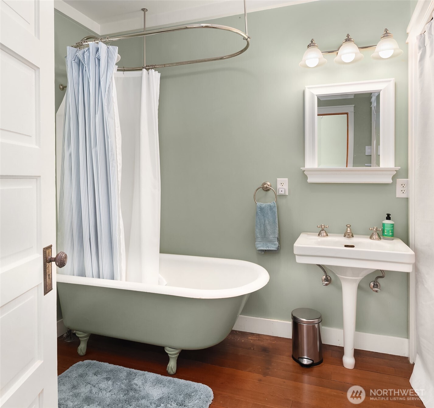 14830 Glen Acres Road Southwest Vashon, WA 98070 - Photo 20 of 38 Gallery Image 20