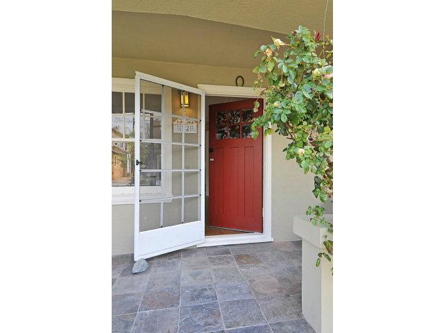 22 Bloomfield Road Burlingame, CA 94010 - Photo 2 of 8