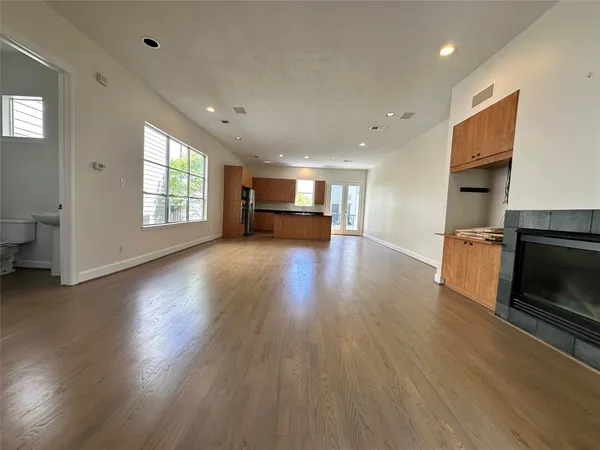 $2,950 | 2713 Crawford Street, Houston, TX 77004