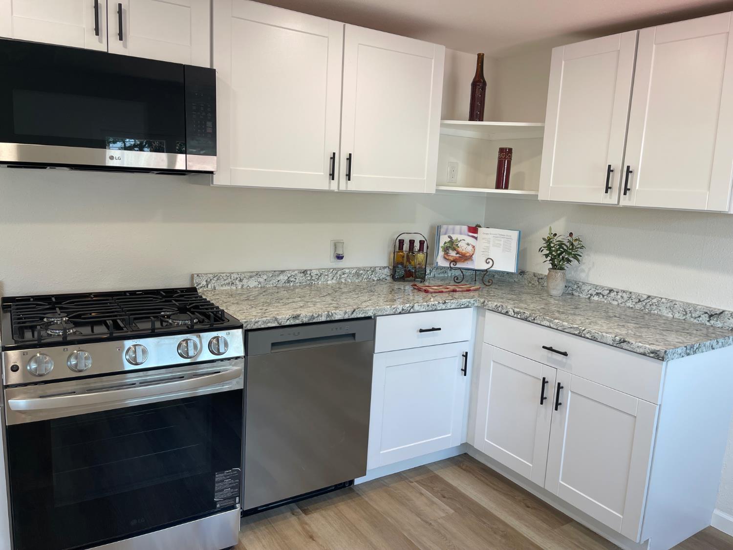 900 Old Stockton Road, Unit 127 Oakdale, CA 95361 - Photo 33 of 40