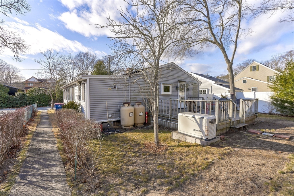 64 Rose Point Avenue Wareham, MA 02576 - Photo 25 of 31