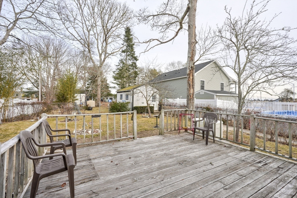 64 Rose Point Avenue Wareham, MA 02576 - Photo 26 of 31